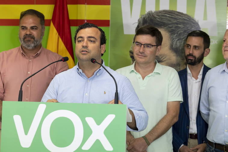 Alberto Rodríguez compareció ante los medios para valorar los resultados de Vox en la provincia de Las Palmas.