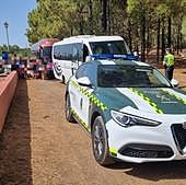 Desalojan a 100 niños de dos campamentos por el incendio de Tejeda