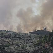 Batalla intensa contra el fuego en la cumbre grancanaria