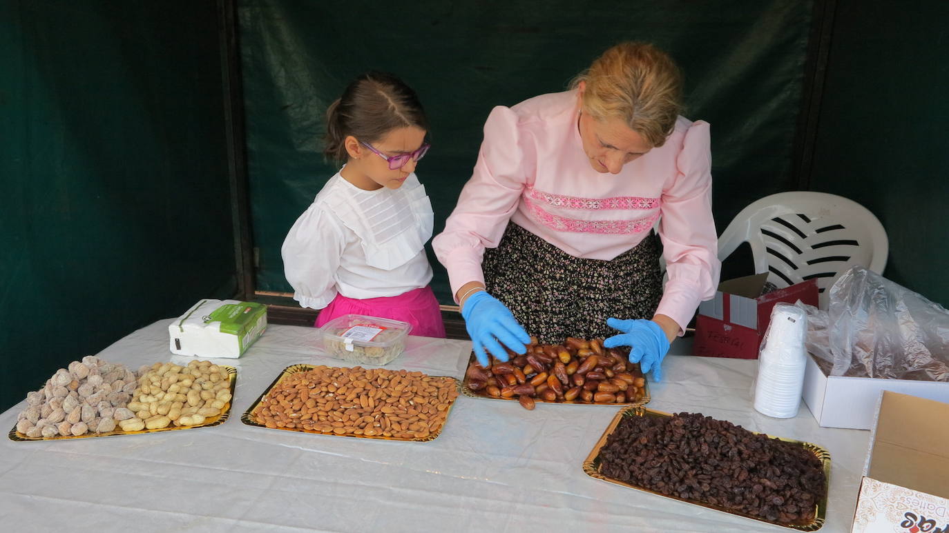 Uno de los puestos locales en una edición pasada delas Comidas Interculturales.