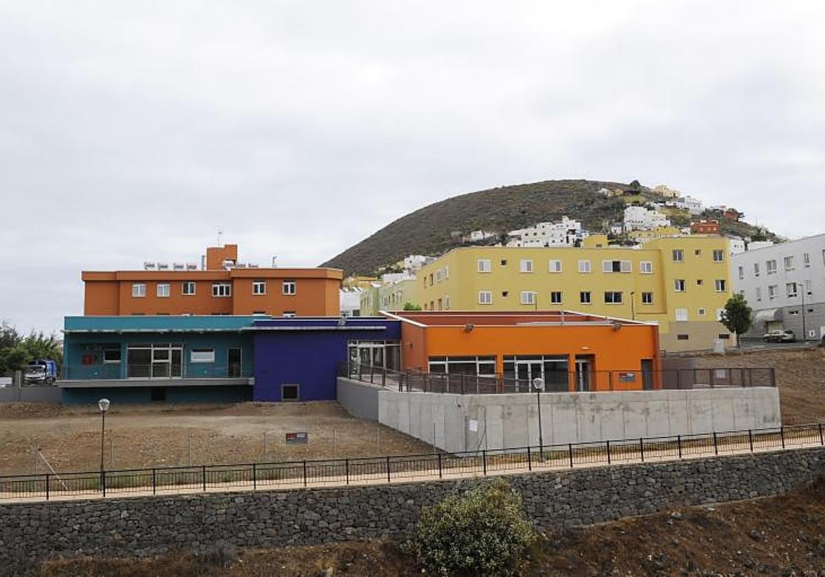 Imagen de archivo del edificio construido en 2015 en Cardones y nunca inaugurado.