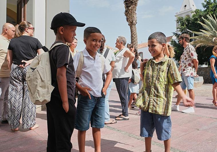Las familias majoreras acogen a siete menores saharauis este verano