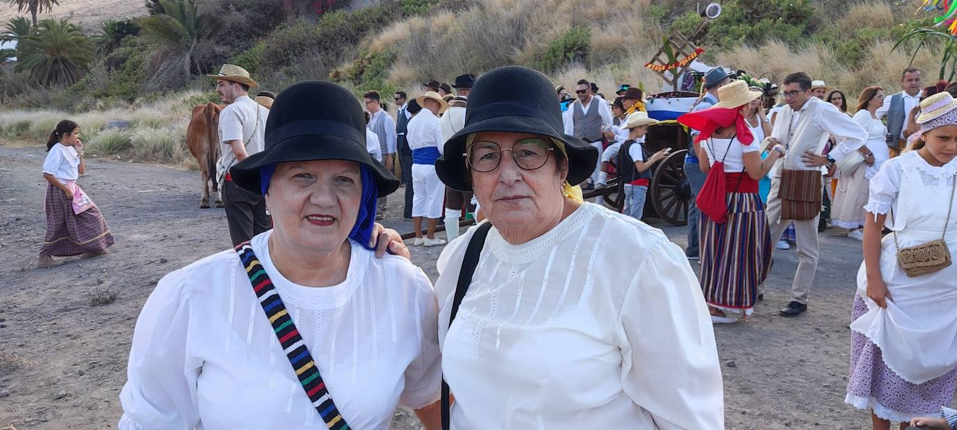 Ofrenda, bailes y carretas en la tradicional romería de San Lorenzo