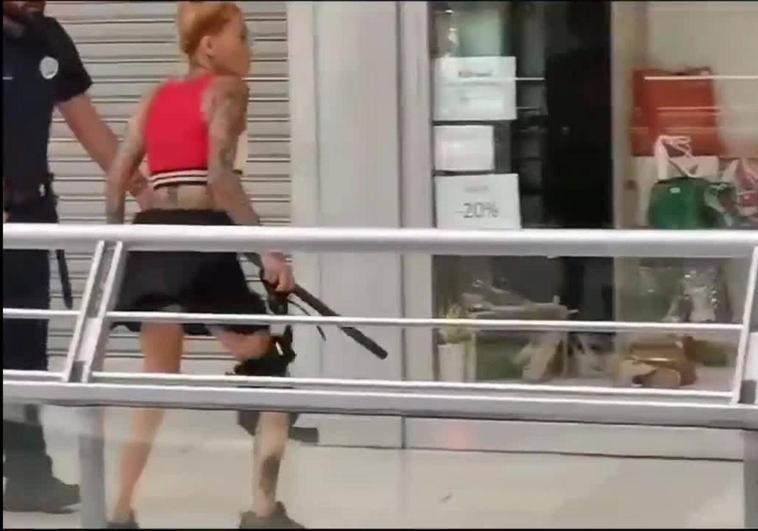 Imágenes del suceso ocurrido en el CC La Ballena.