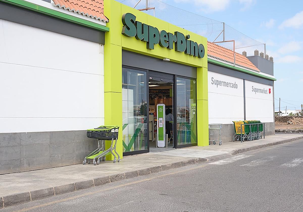 HiperDino finaliza las obras de reforma de una de sus tiendas en Fuerteventura