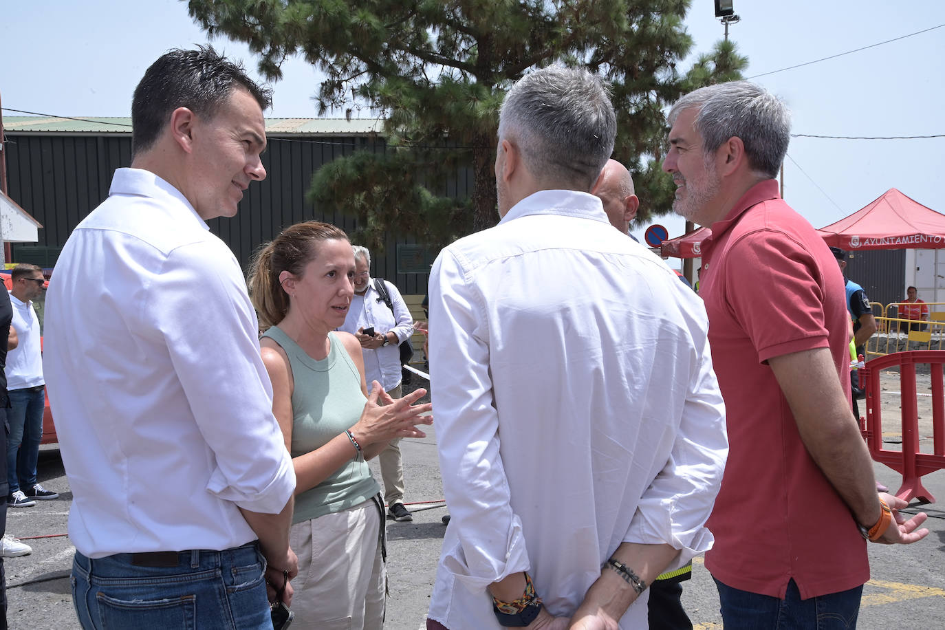 Marlaska visita Tenerife para conocer la evolución del incendio