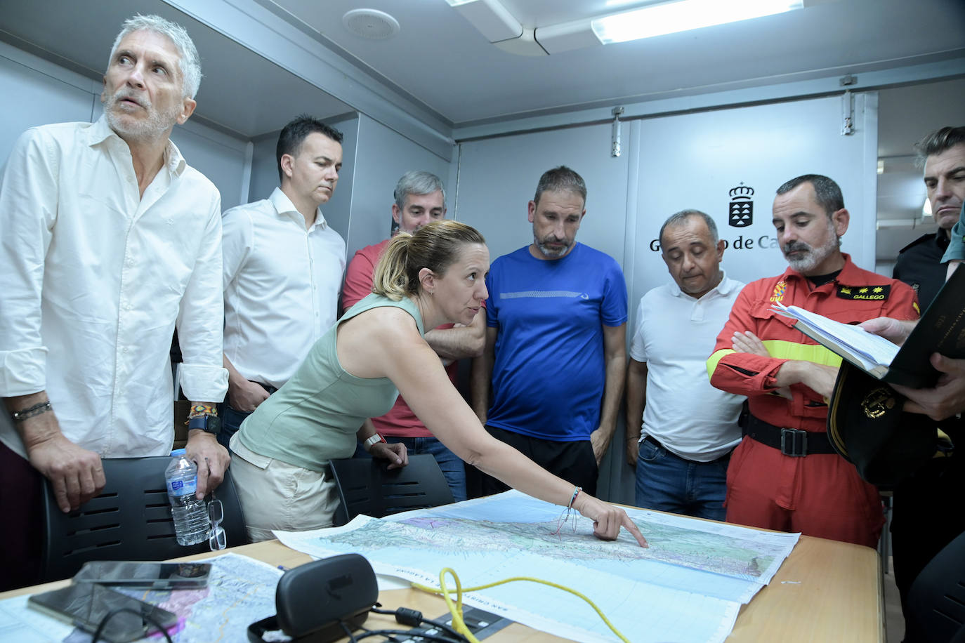 Marlaska visita Tenerife para conocer la evolución del incendio