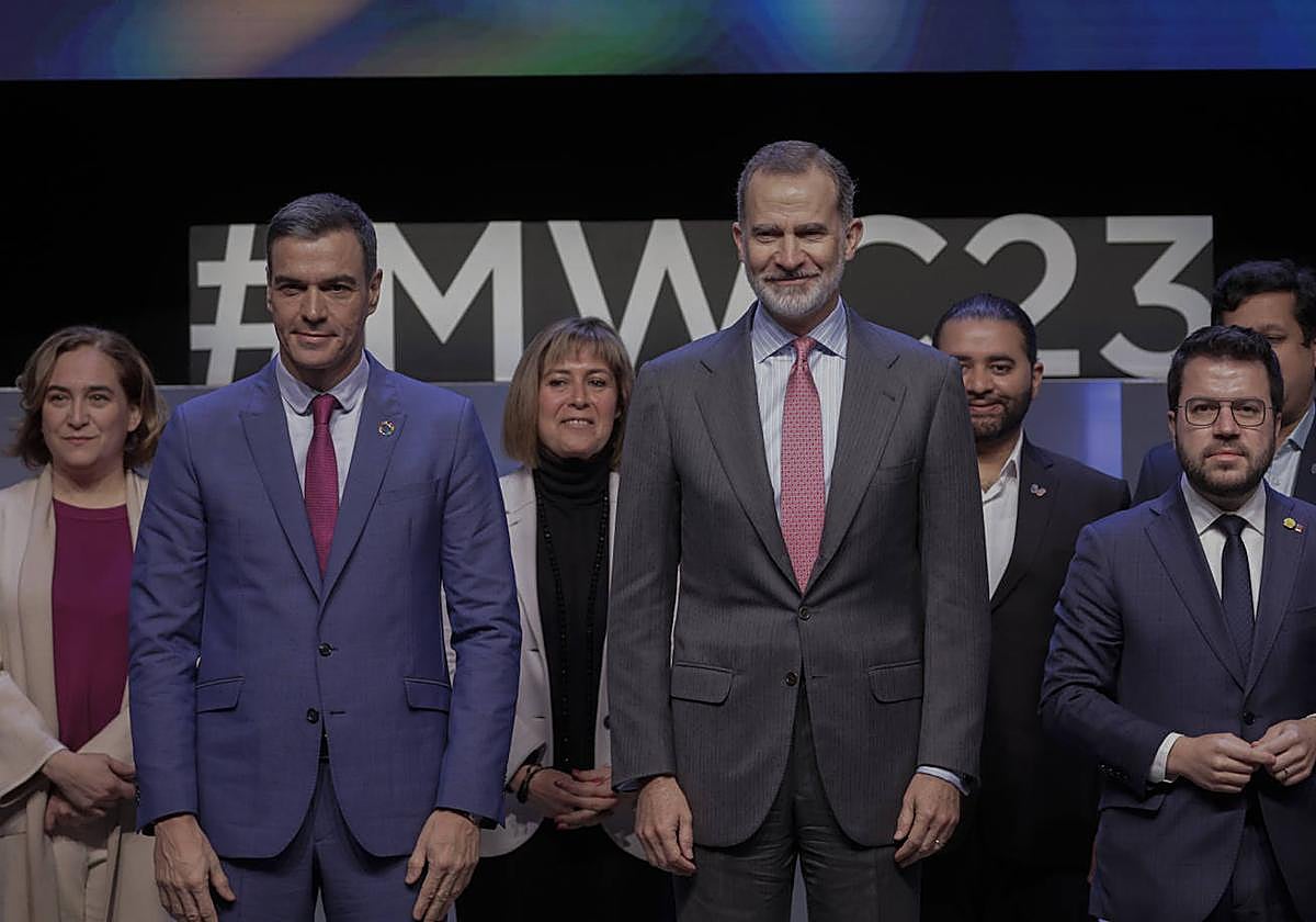 Imagen de archivo del rey con Pedro Sánchez.