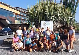 La Fundación Satocan ofrece golf y diversión para niños y jóvenes de varias asociaciones canarias