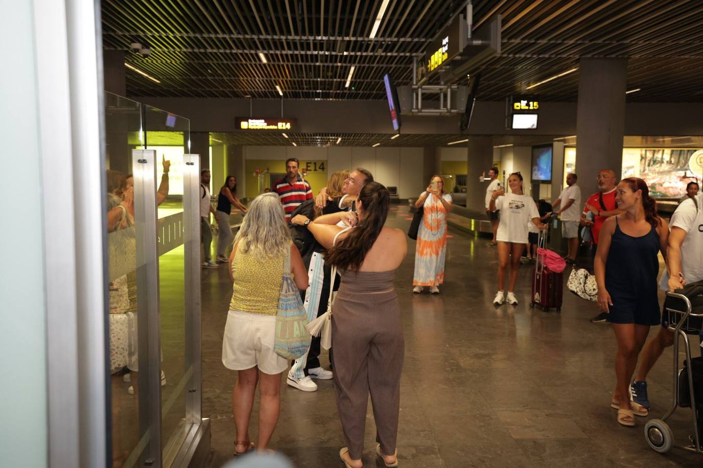 Gran Canaria agasaja a Misa Rodríguez tras la victoria del mundial