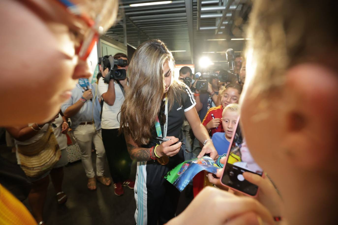 Gran Canaria agasaja a Misa Rodríguez tras la victoria del mundial