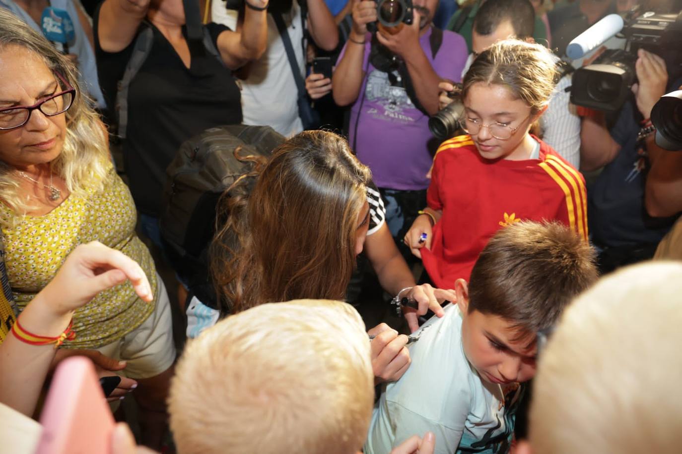 Gran Canaria agasaja a Misa Rodríguez tras la victoria del mundial