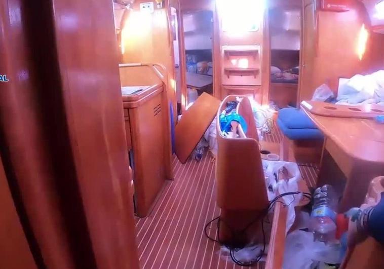 Imágenes de la operación llevada a cabo por la Policía Nacional junto con la Armada Española en el narcovelero.