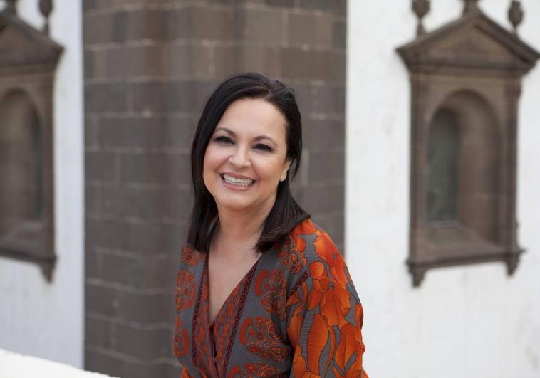 La Plaza de Sintes acoge este miércoles el espectáculo musical 'Vereda Tropical'
