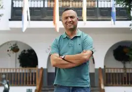 Alexis Ramos, líder de Unión Veguera (UVE) es el actual alcalde de la Vega de San Mateo.