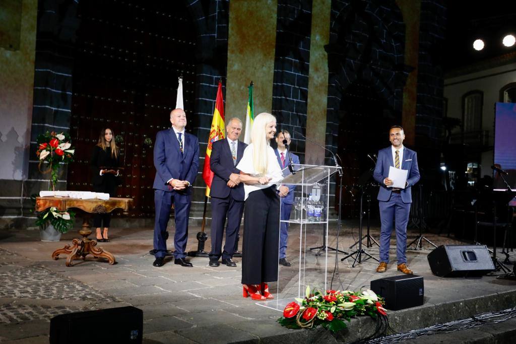 Noche de &#039;honores&#039; en Teror