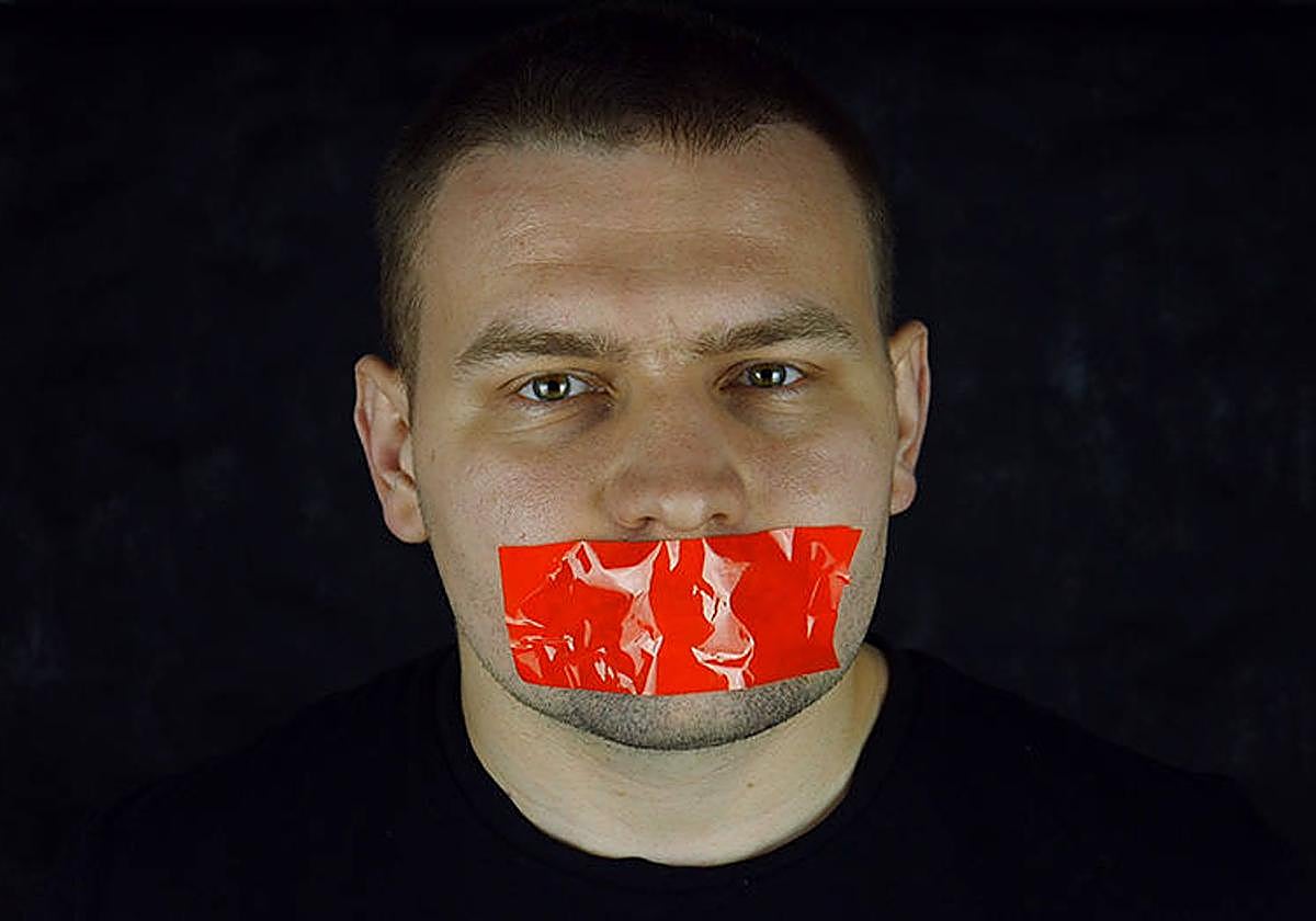 El negocio de los ofendiditos