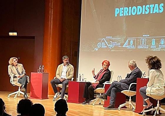 Imagen de la mesa de periodistas, que formó parte del proyecto.