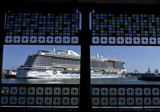 Los puertos de Las Palmas arrancan la temporada de cruceros con la meta de llegar a 1,5 millones de turistas