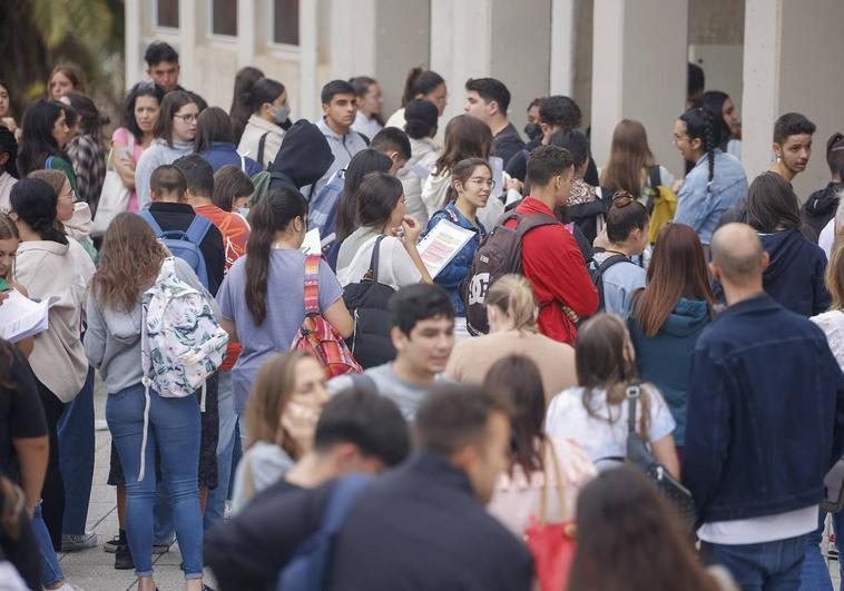La solicitud de becas para estudios universitarios comienza este jueves