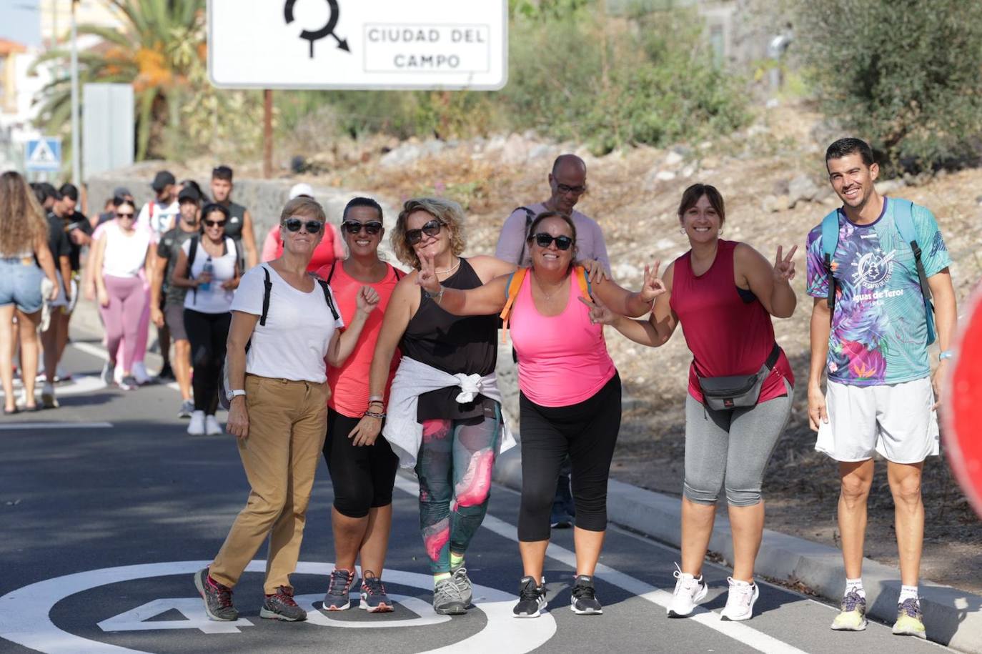 Los peregrinos empiezan su camino hacia Teror