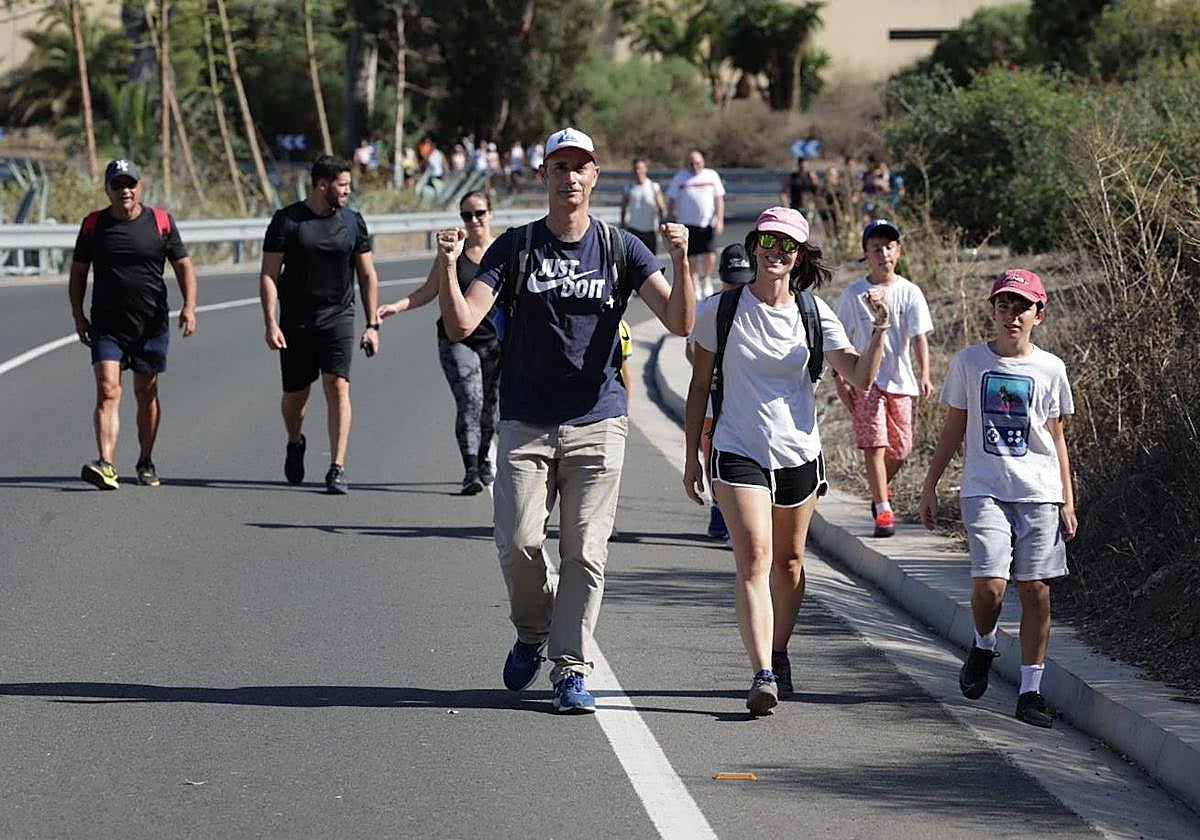 Los peregrinos empiezan su camino hacia Teror