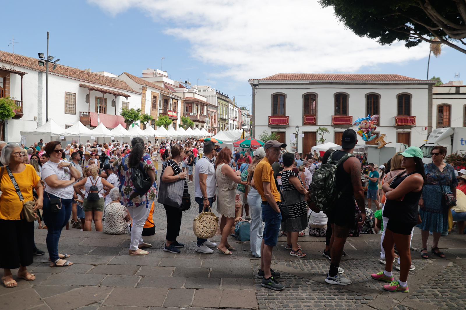 Alegría, color y calor en el Día de las Marías