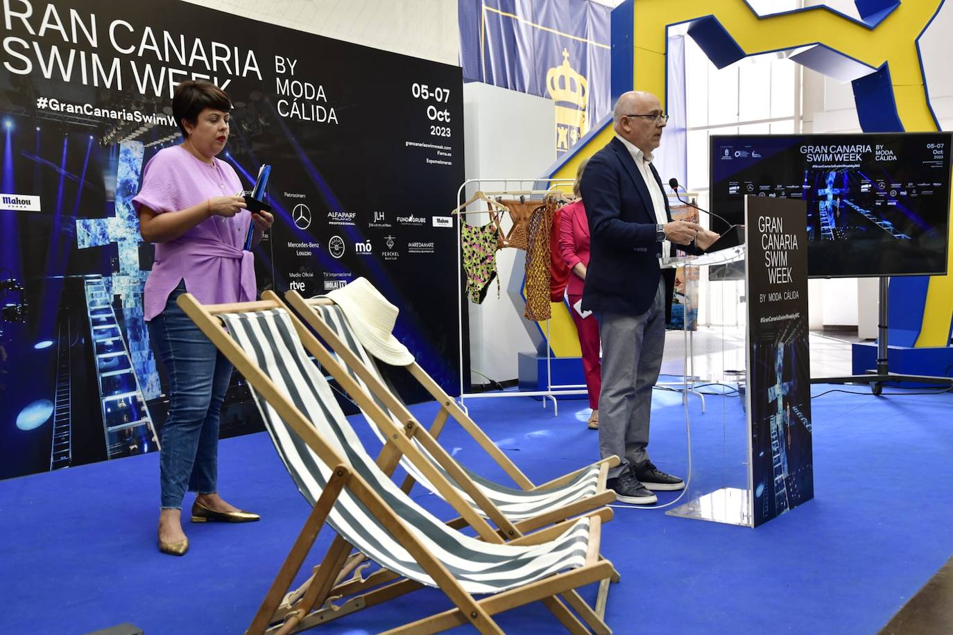 Presentación de Moda Cálida en imágenes