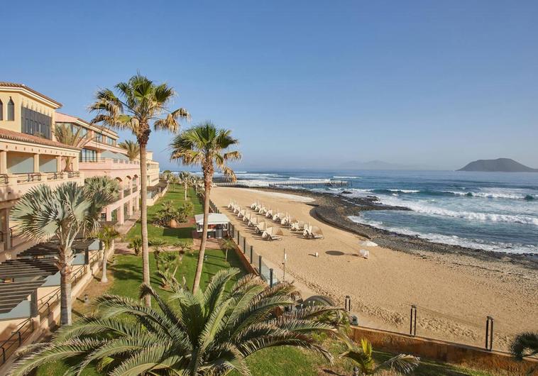 Secrets Bahía Real Resort & Spa y Alua Village Fuerteventuran, premio Recommended on Holiday Check 2023