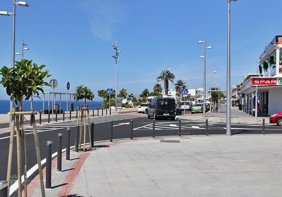 La zona azul en Puerto del Carmen, a expensas de residentes y empresarios