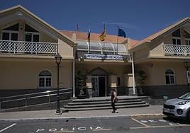 Fachada del Ayuntamiento de Mogán.