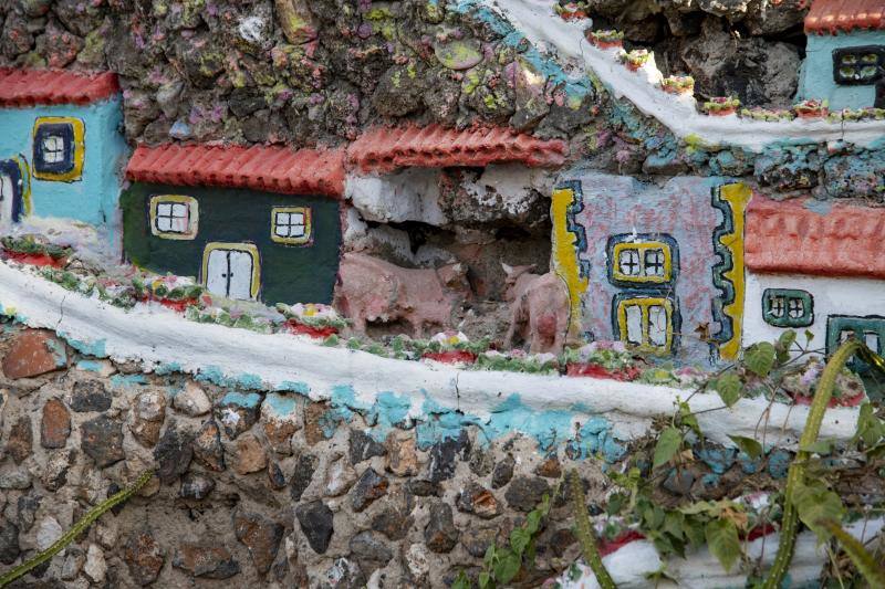 La calle de los mil colores en Valle Los Nueve