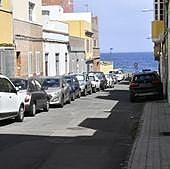Los vecinos de San Cristóbal piden la zona verde para poder aparcar en el barrio