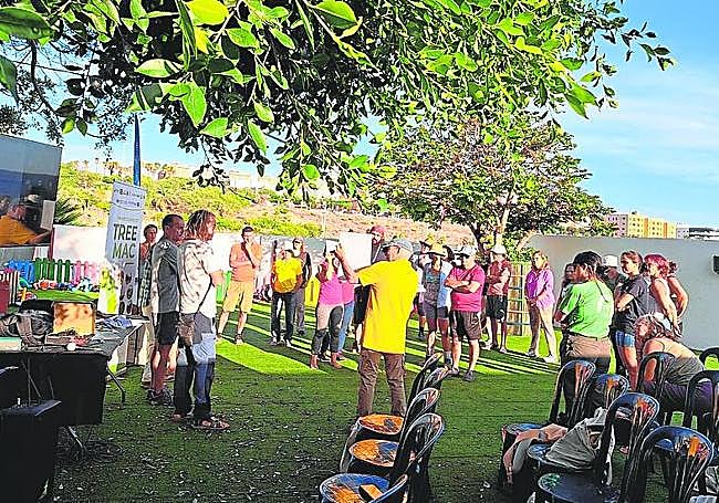 Imagen de una jornada formativa en torno a los bosques productivos.