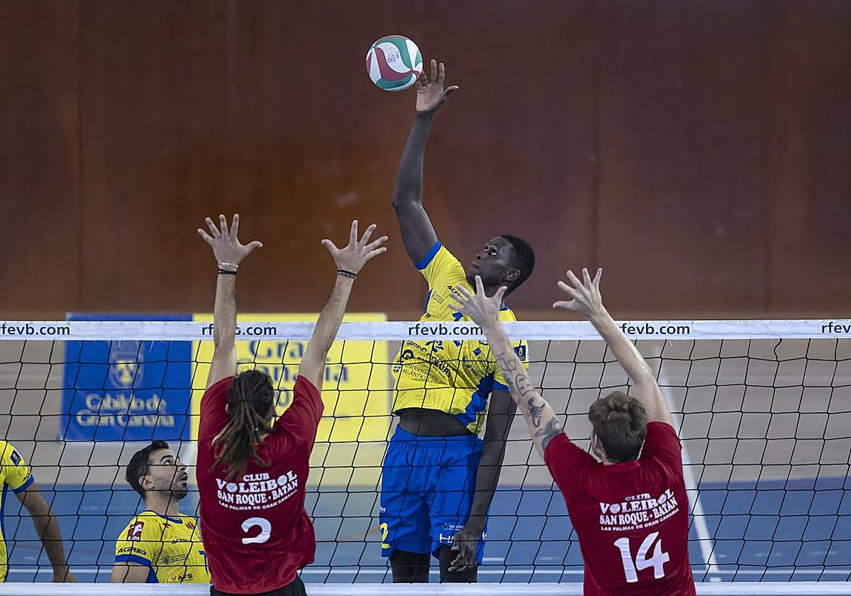 El Guaguas y el San Roque se enfrentan hoy en El Batán.