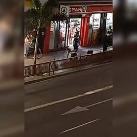 Una pelea en Rafael Cabrera interrumpe el descanso de los vecinos