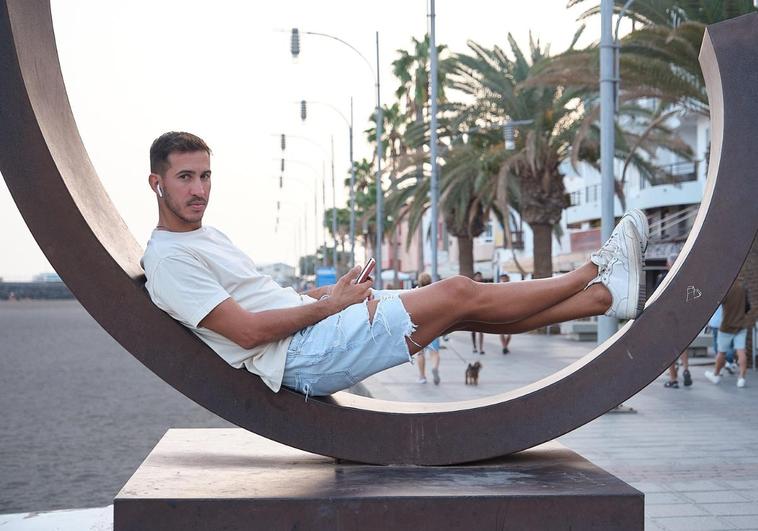 Elías Umpiérrez Alonso, Saylen para la música, en la avenida marítima Paco Hierro, en Gran Tarajal.