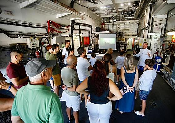 Imagen de la jornada de puertas abiertas en la base naval.