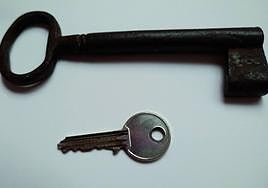 Presidencias; traspaso de millones; llavines