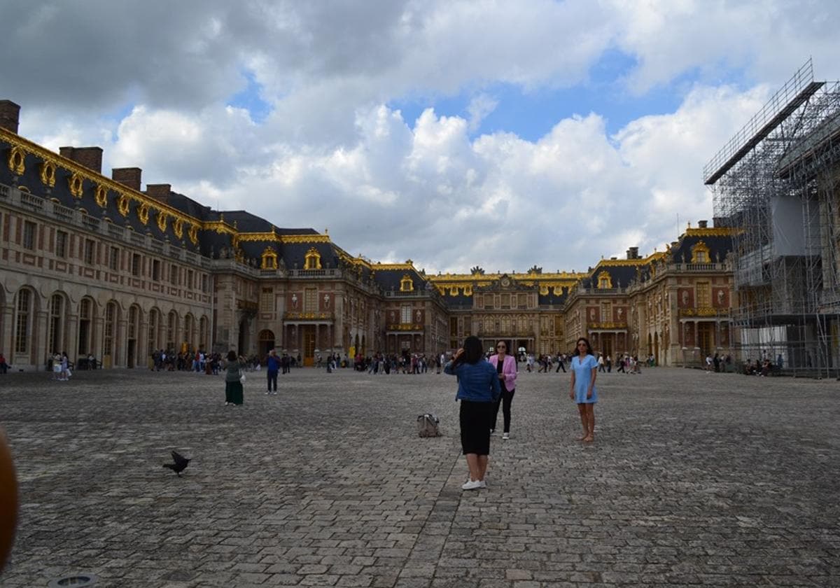 Vuelven a evacuar el Palacio de Versalles por una alerta de bomba