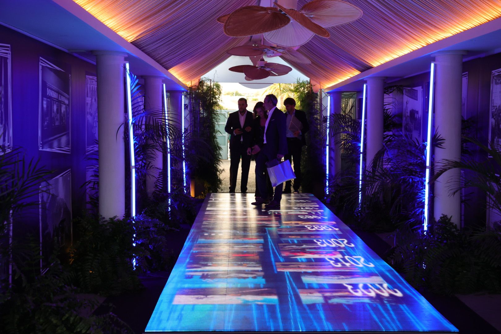 Luz, elegancia y color en la gran fiesta de VolksWagen