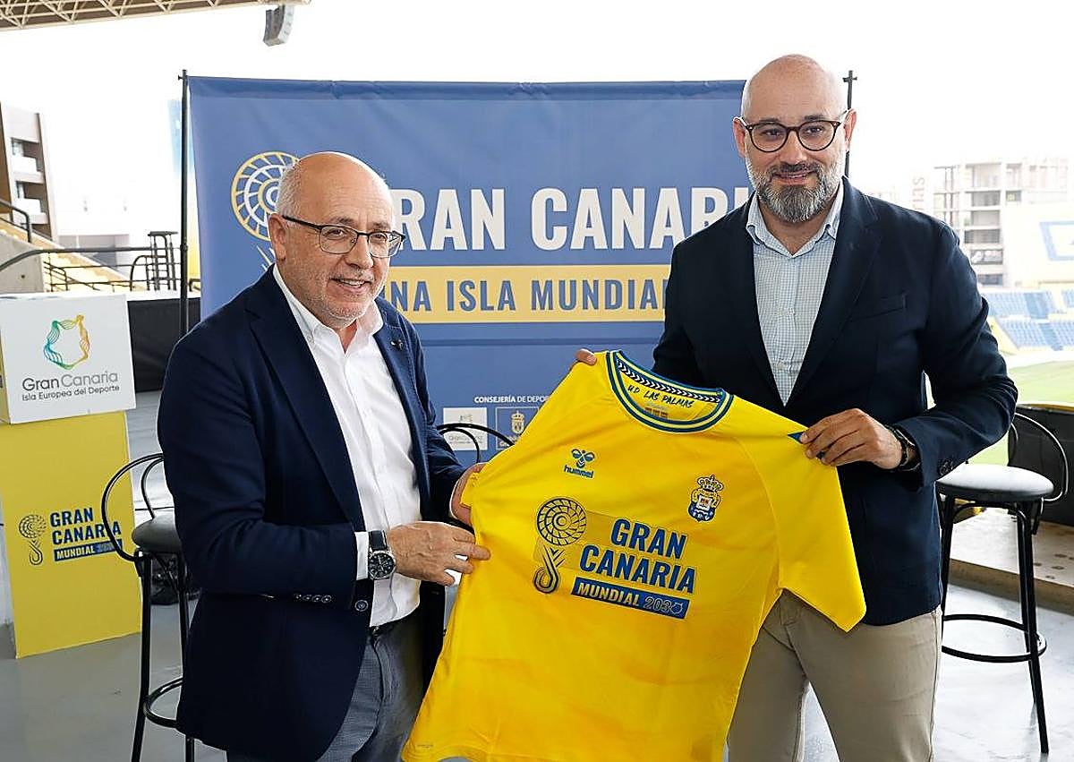 Imagen secundaria 1 - Diferentes momentos de la presentación de la marca corporativa.