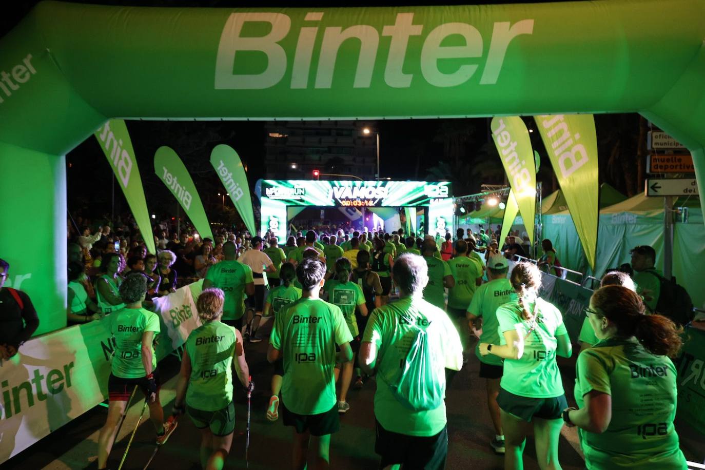 La Binter Night Run celebra sus 10 años corriendo
