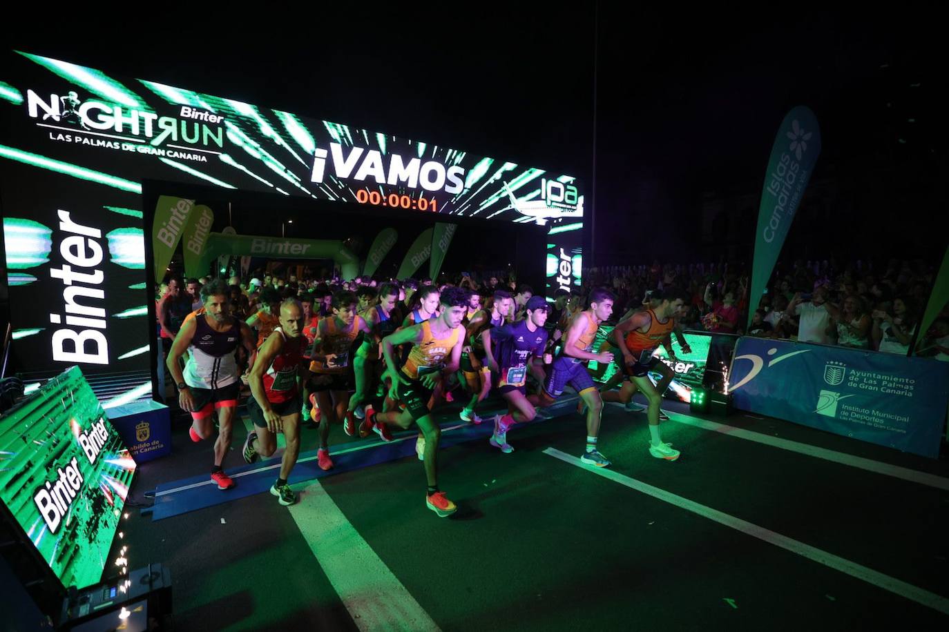 La Binter Night Run celebra sus 10 años corriendo