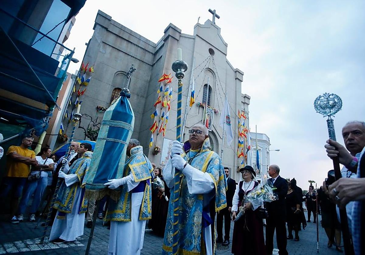 La procesión de La Naval, en imágenes