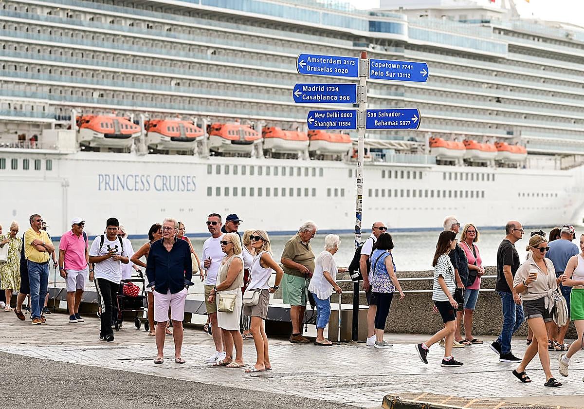 Las Palmas de Gran Canaria recibirá trece cruceros hasta el 31 de octubre