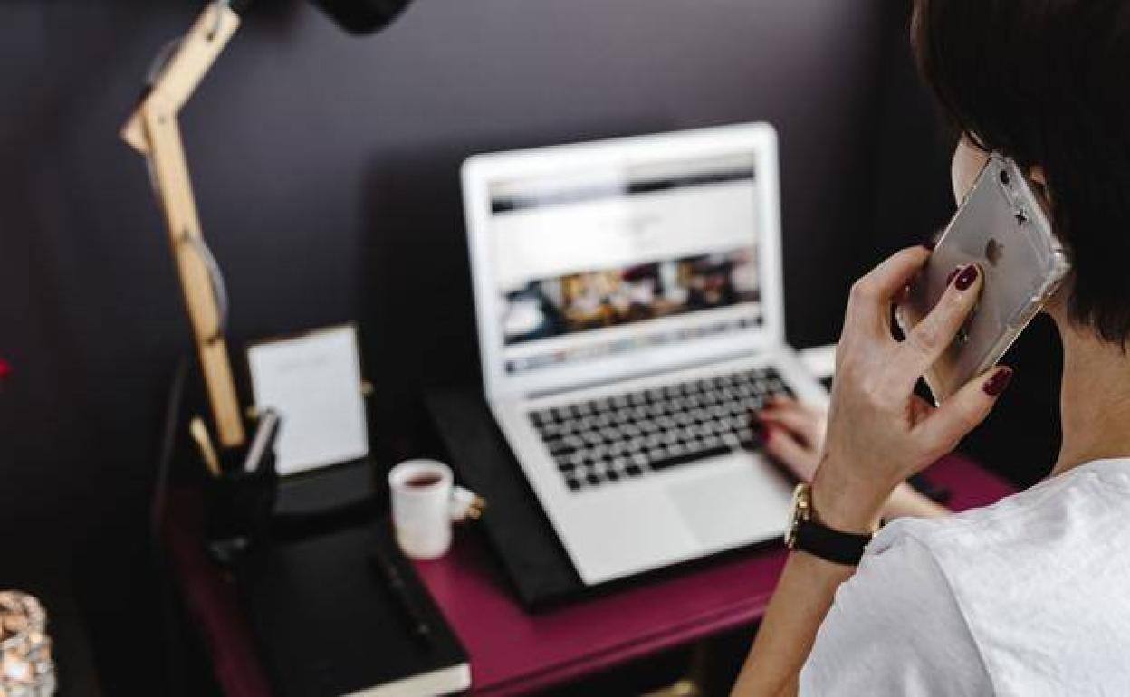 El porcentaje de empresas que permiten el teletrabajo en Canarias cae 5 puntos