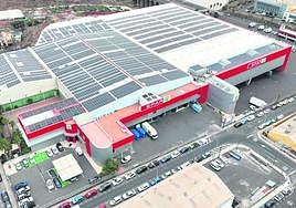 La principal central logística de SPAR Gran Canaria en El Goro finalizó este año la ampliación de su planta fotovoltaica.