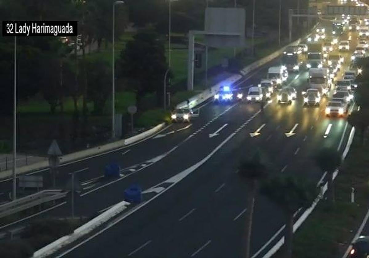 Lugar donde el vehículo sufrió la avería en la mañana de este viernes.