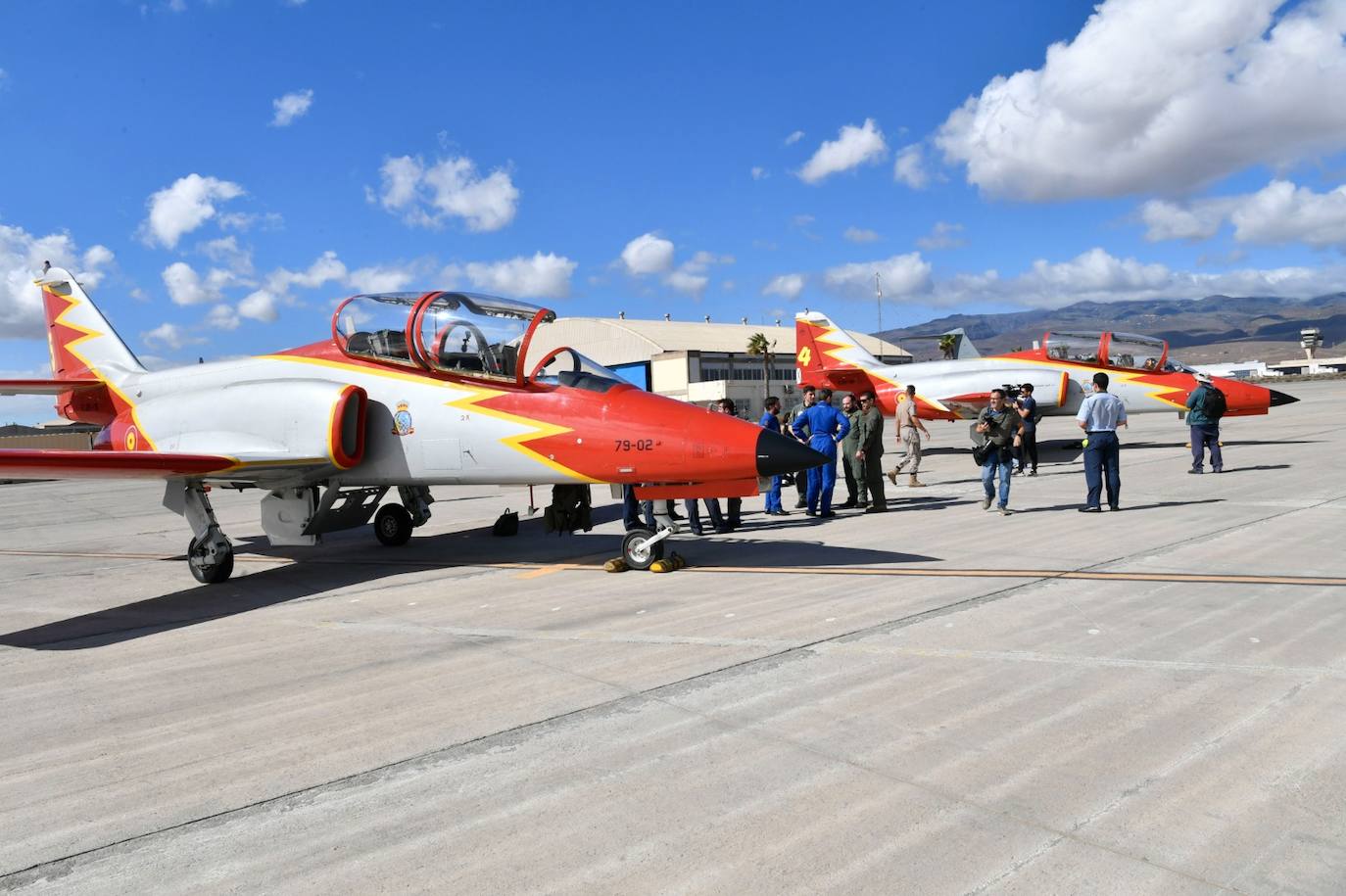 La Patrulla Águila aterriza en la Base Aérea de Gando